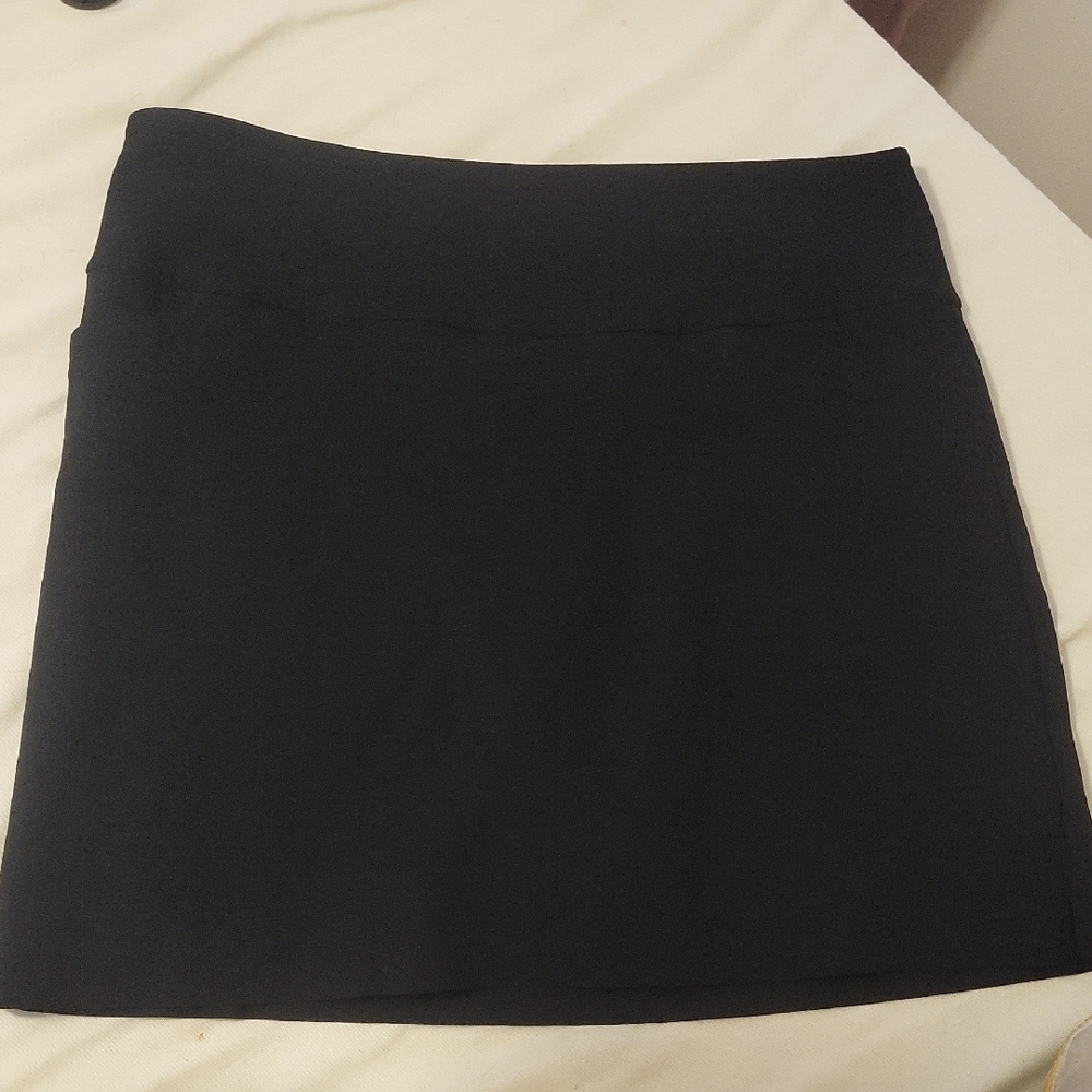 Classic Black Women's Skirt Large
